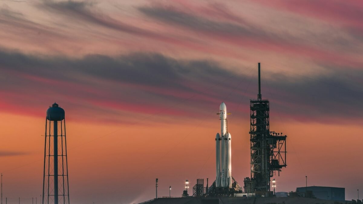 Elon Musk Pledges a SpaceX Share to Every Kid in America: What It Means Elon Musk Pledges a SpaceX Share to Every Kid in America: What It Means